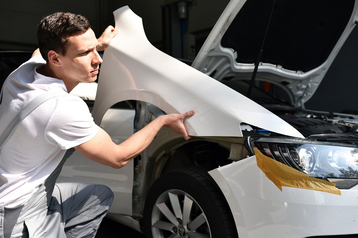 Ausbildung zum Karosserie- und Fahrzeugbaumechaniker (m/w/d)