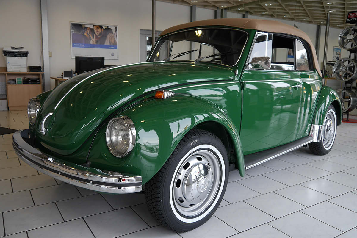 VW Käfer Oldtimer gruen