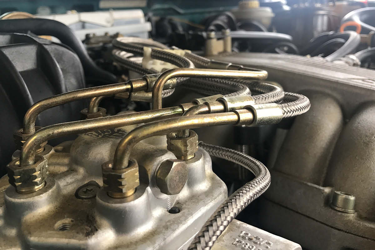 Oldtimer Restauration des Motors im Autohaus Fellner